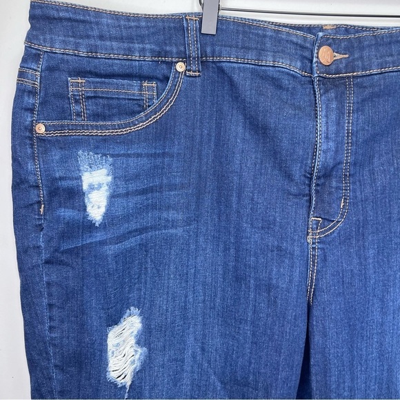 Melissa McCarthy Distressed Bermuda Shorts Size 28 - Picture 2 of 12